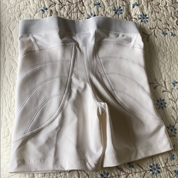 NWOT Nike Pro Compression Shorts - Picture 5 of 7